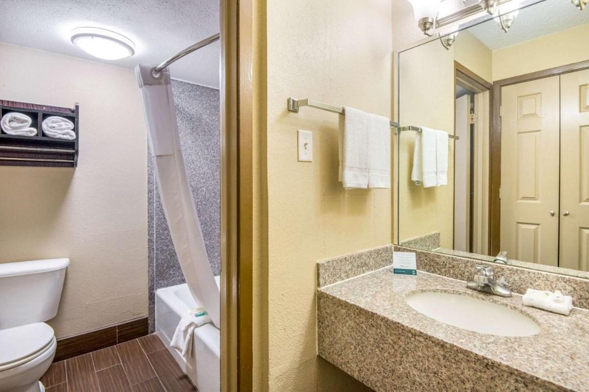 La Quinta By Wyndham Sweetwater East Hotel Exterior photo