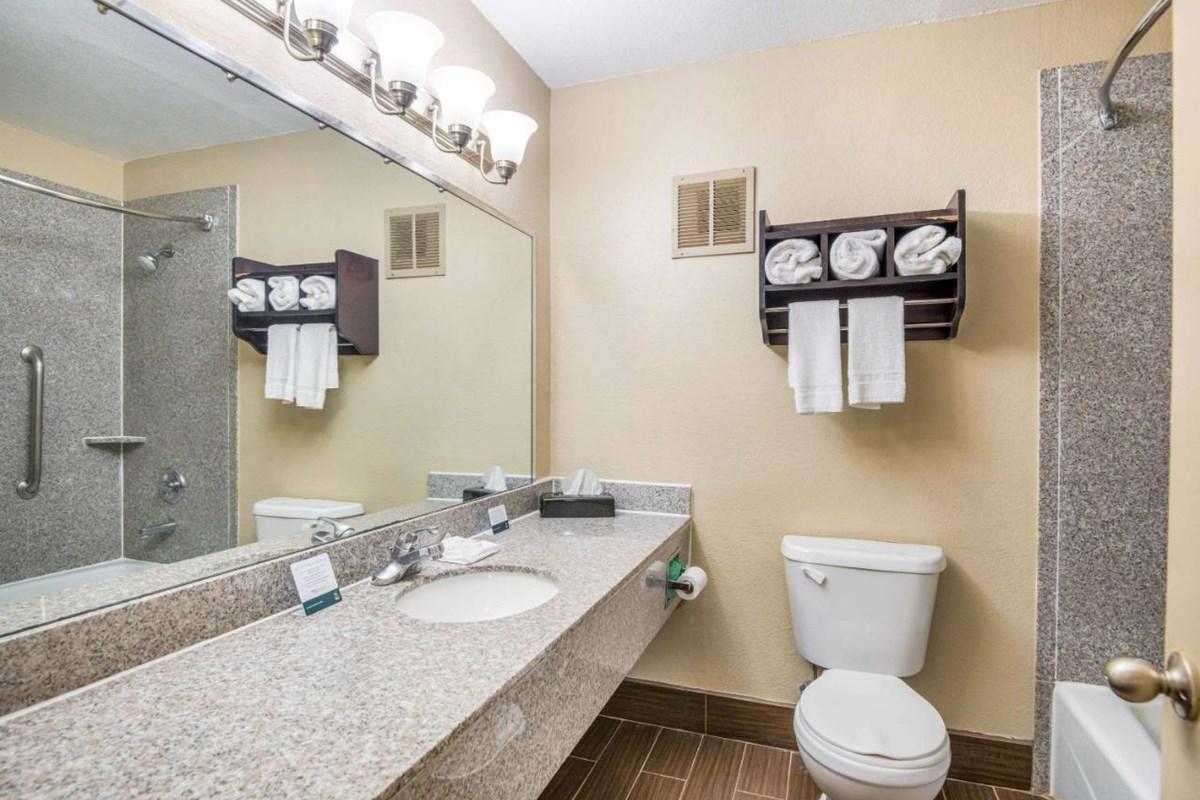 La Quinta By Wyndham Sweetwater East Hotel Exterior photo
